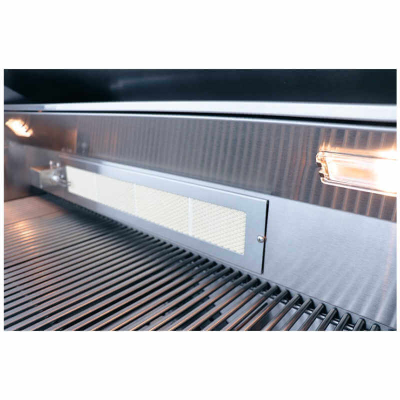 RCS Cutlass Pro 42 Inch 4 Burner Freestanding Gas Grill with Ceramic Briquettes
